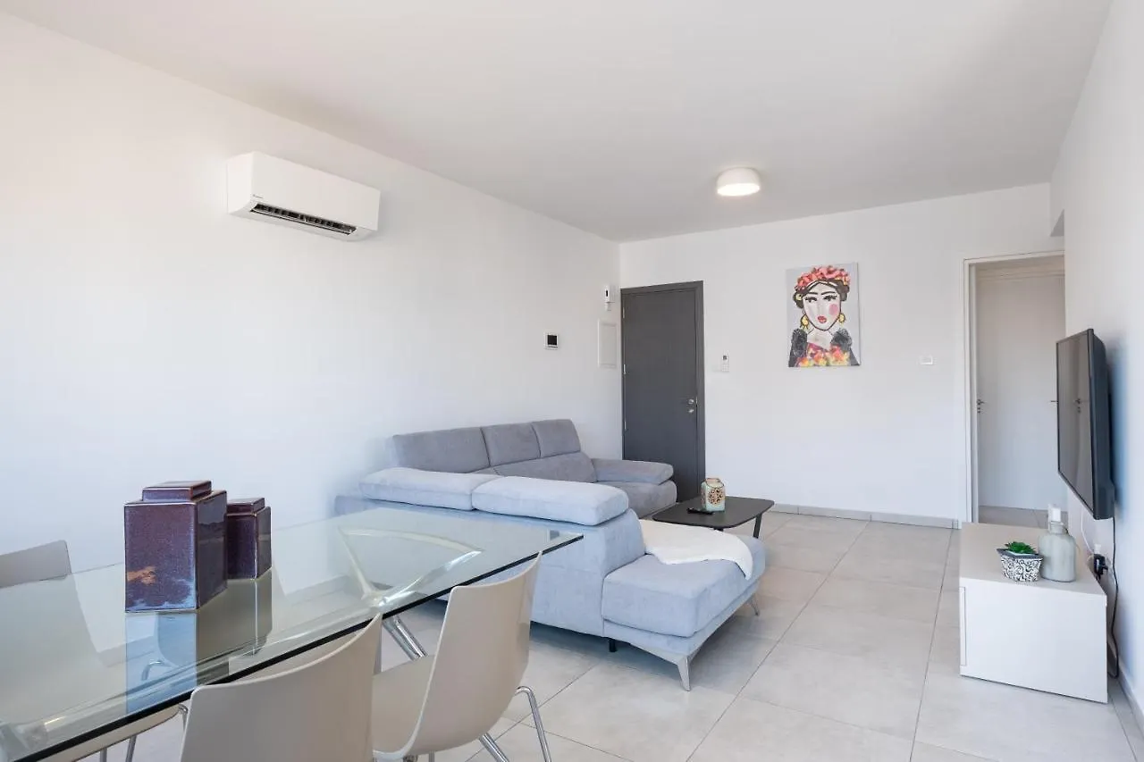 Solaar Apartments Faneromeni Larnaca
