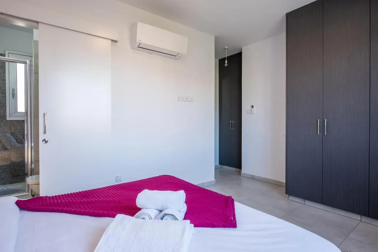 Solaar Apartments Faneromeni Larnaca
