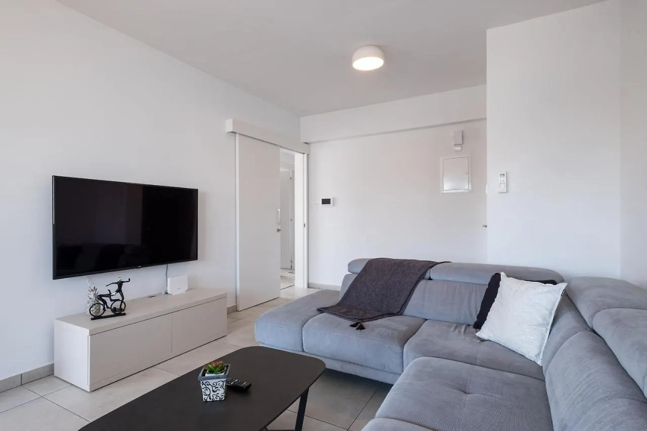 Solaar Apartments Faneromeni Larnaca