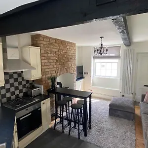 2 Bed House In Knaresborough